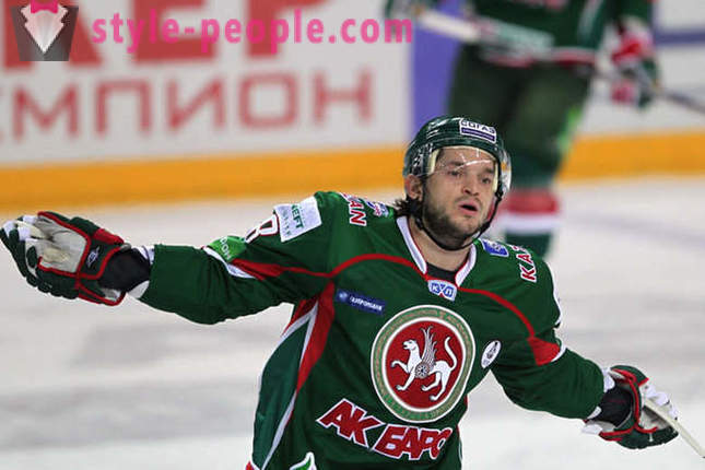 Hockey-spiller Vadim Khomitsky: biografi, prestasjoner og interessante fakta