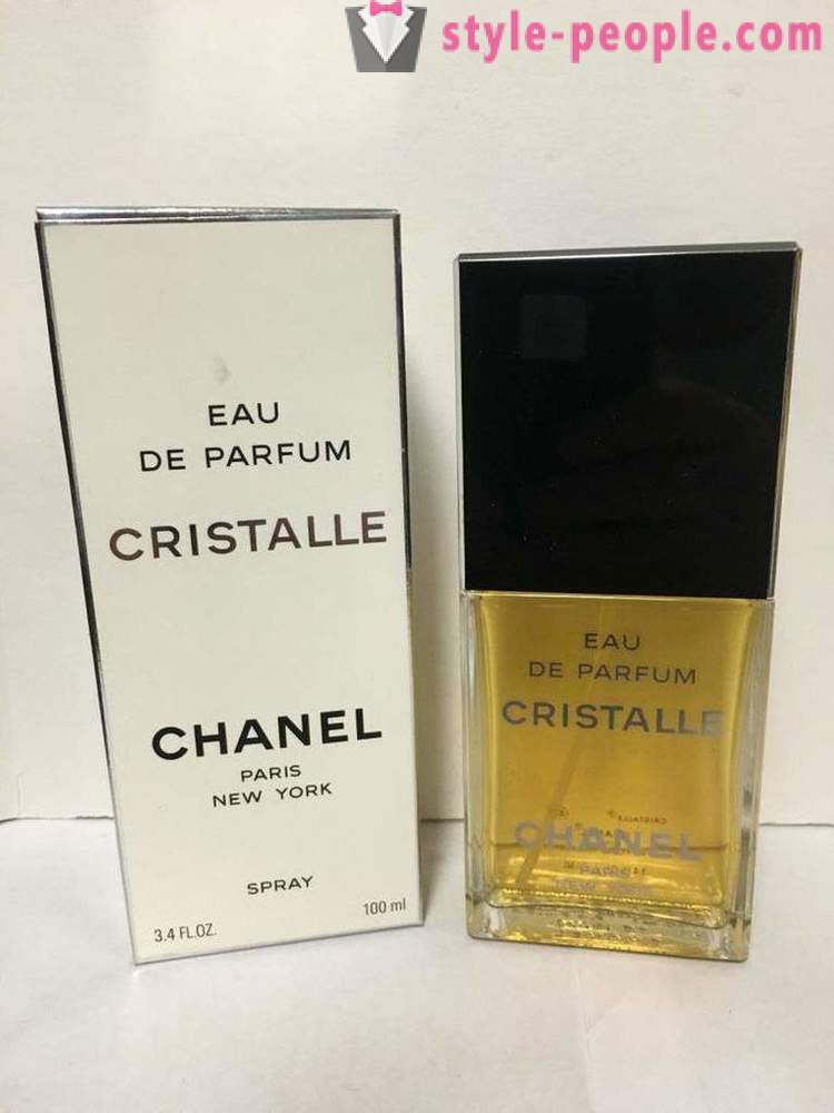 Chanel duft: navn og beskrivelser av populære smaker, kundeanmeldelser
