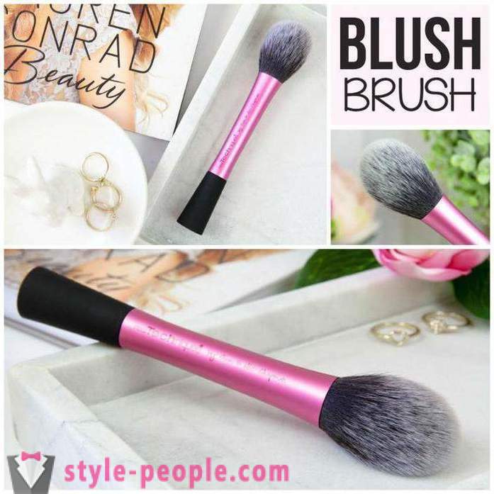 Pensle for blush: en gjennomgang av hvordan du velger og hvordan du bryr deg? Makeup Brush Set