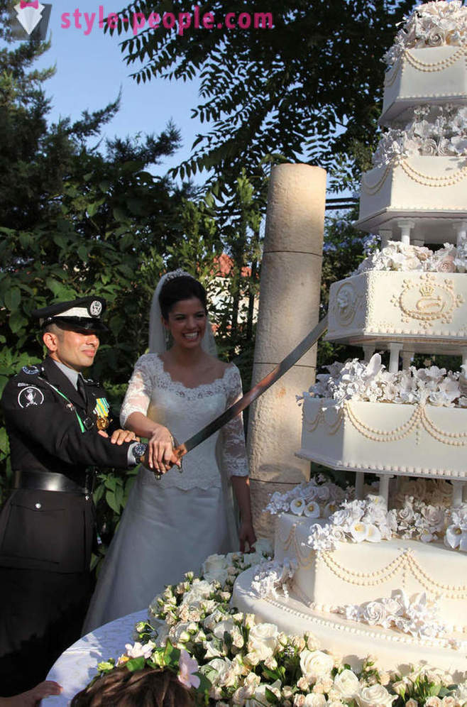 Et utvalg av slående de kongelige bryllup kaker