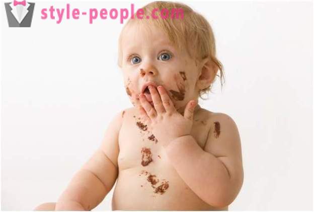 Barnet elsker sjokolade: bruk av godbiter