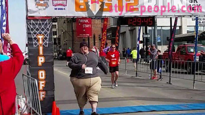 Løpe, uten å stoppe: Mannen som veier 250 kg inspirerer folk ved hans eksempel