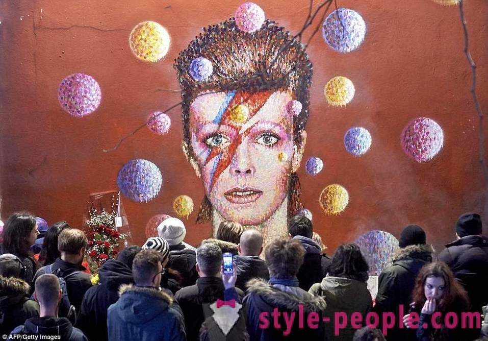Fans farvel til David Bowie