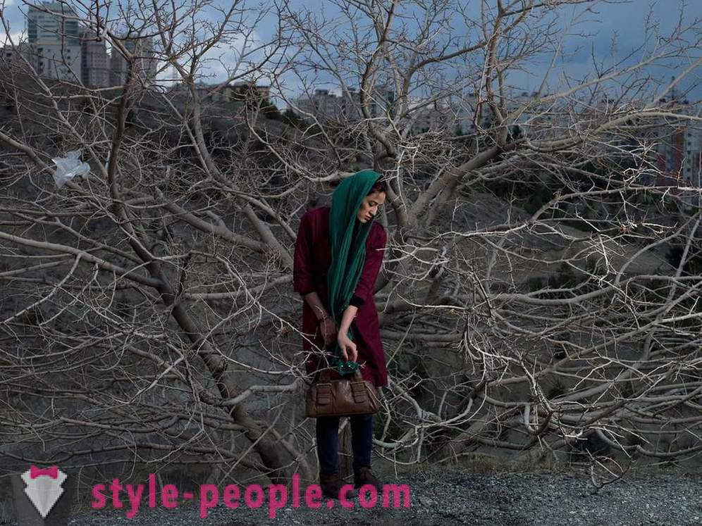 Islam, sigaretter og Botox - det daglige livet til kvinner i Iran