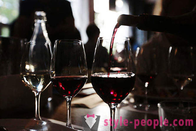10 fakta om Beaujolais som vil få deg en vinkjenner med upåklagelig smak