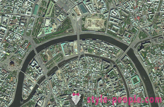 Hvordan gjorde 10-veis motorveien i sentrum av Moskva