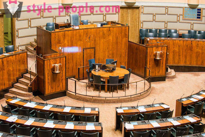 Tour of Parliament of Finland