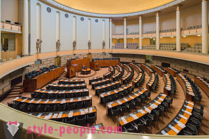 Tour of Parliament of Finland