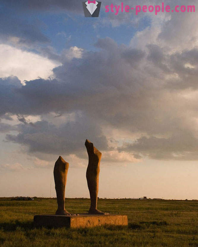 10 mest bisarre og merkelige statuer i verden