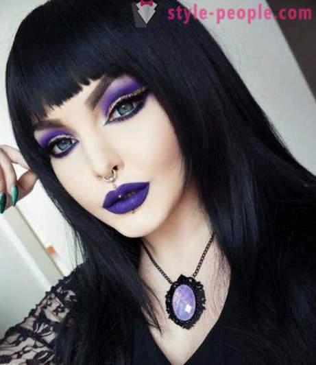 Gothic Makeup: variasjoner og teknikker som er involvert i hjemmet