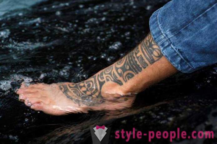 Funksjoner tatoveringer for menn på foten
