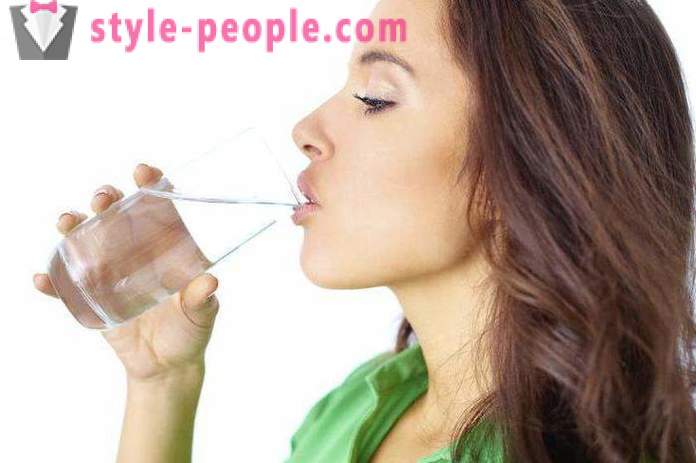 Kan jeg drikke vannet under en treningsøkt på treningsstudio?