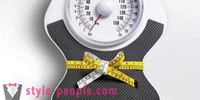 Pakk med plastfolie for å gå ned i vekt hjemme: oppskrifter, anmeldelser