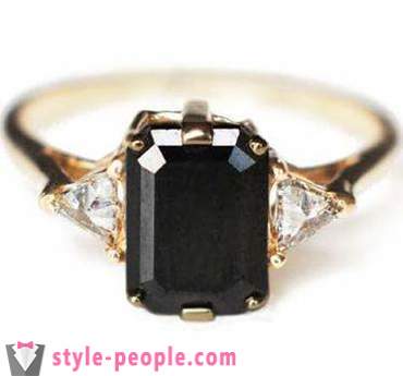 Sort diamant smykker som brukes? Ring med Black Diamond
